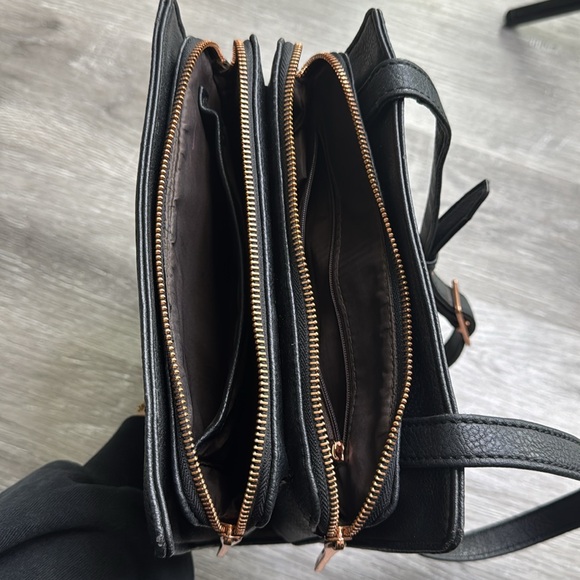 Matt & Nat Crossbody Handbag - Picture 4 of 7